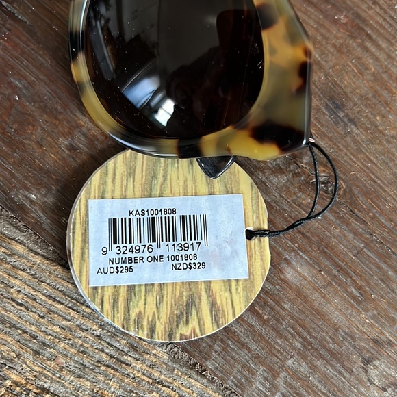 Karen Walker sunglasses in tortoise with dust cloth and case - NWT - Picture 7 of 7
